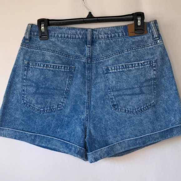 NWT American Eagle high rise mom shorts Size 8 - Picture 4 of 10
